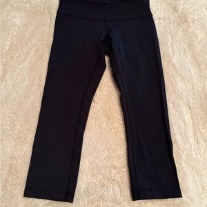 Lululemon Capri mid-rise leggings